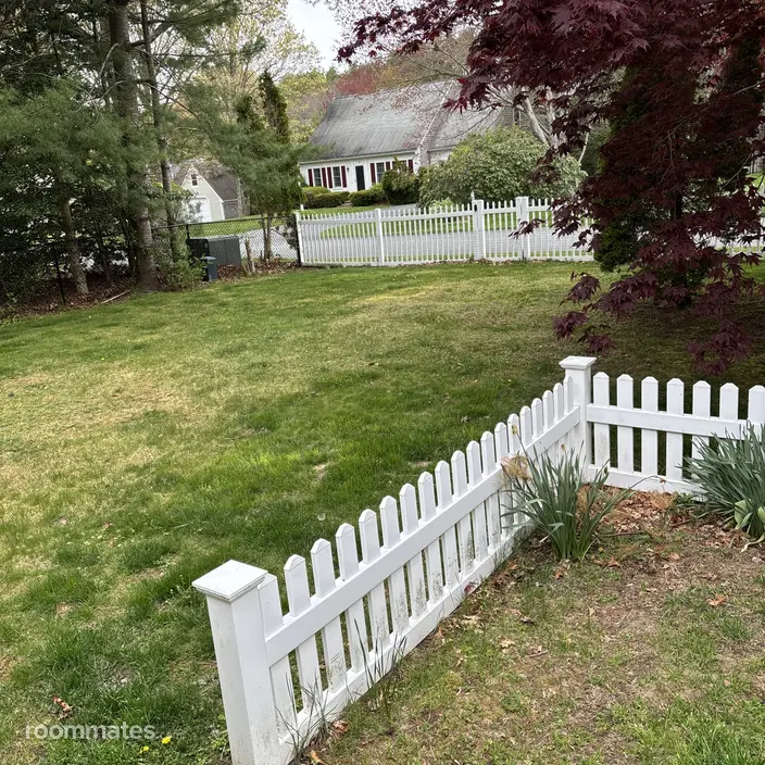 Room for rent in Centerville, MA $600, house