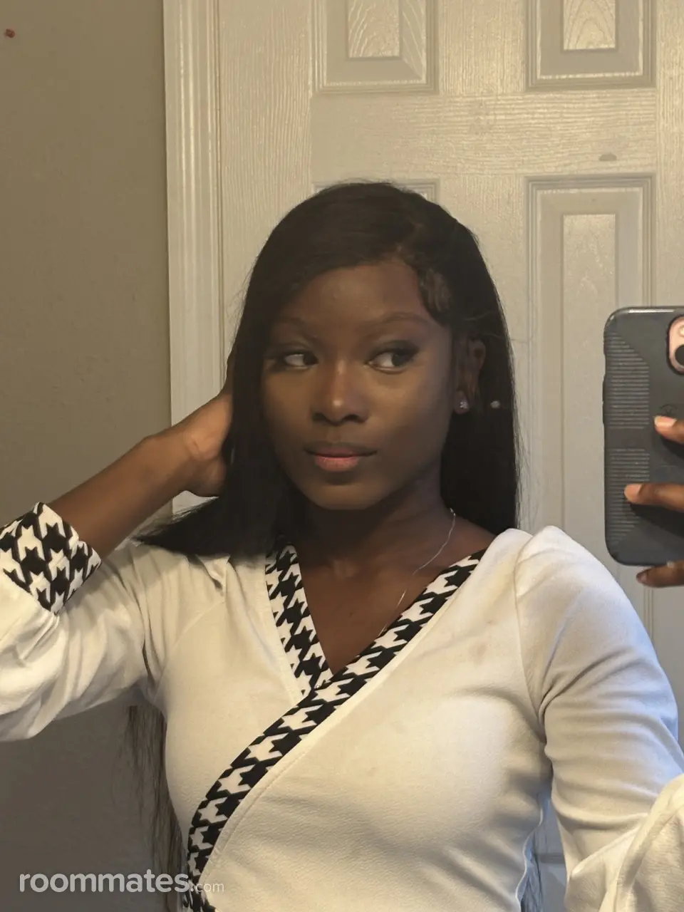 Profile photo 13 of 16