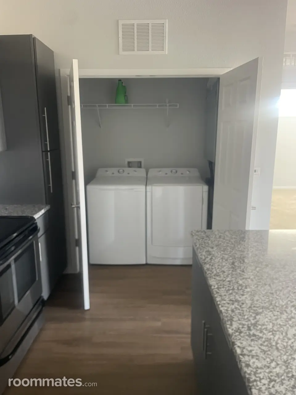 Profile photo 4 of 8