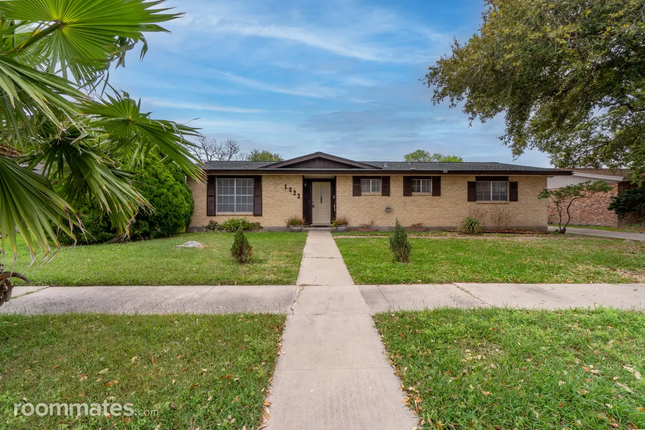 Profile photo 4 of 5