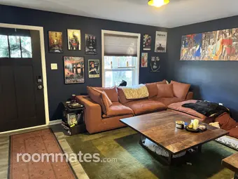 Room for rent in Savannah, GA $1350, house