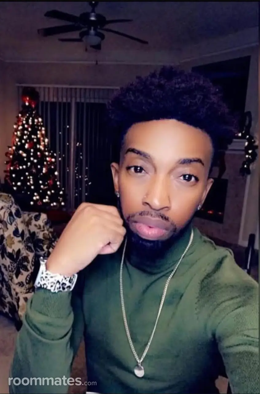 Profile photo 1 of 1