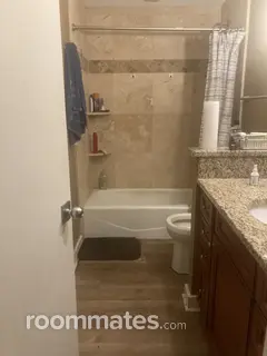 Room for rent in Hilton Head Island, SC $100, house