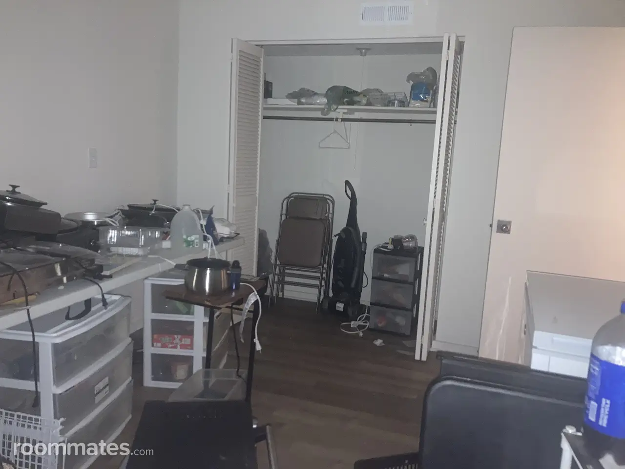 Profile photo 6 of 11