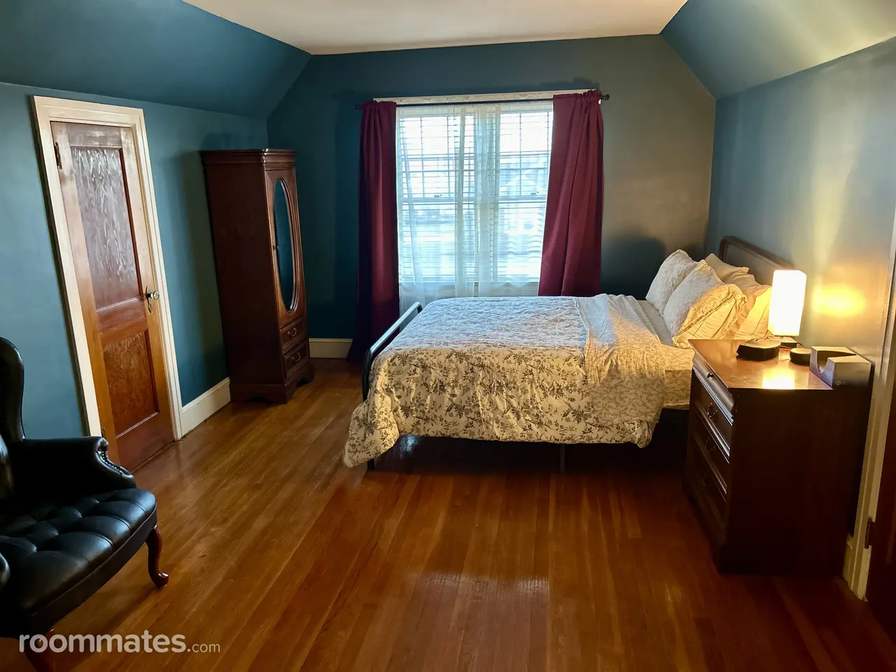 Profile photo 1 of 14