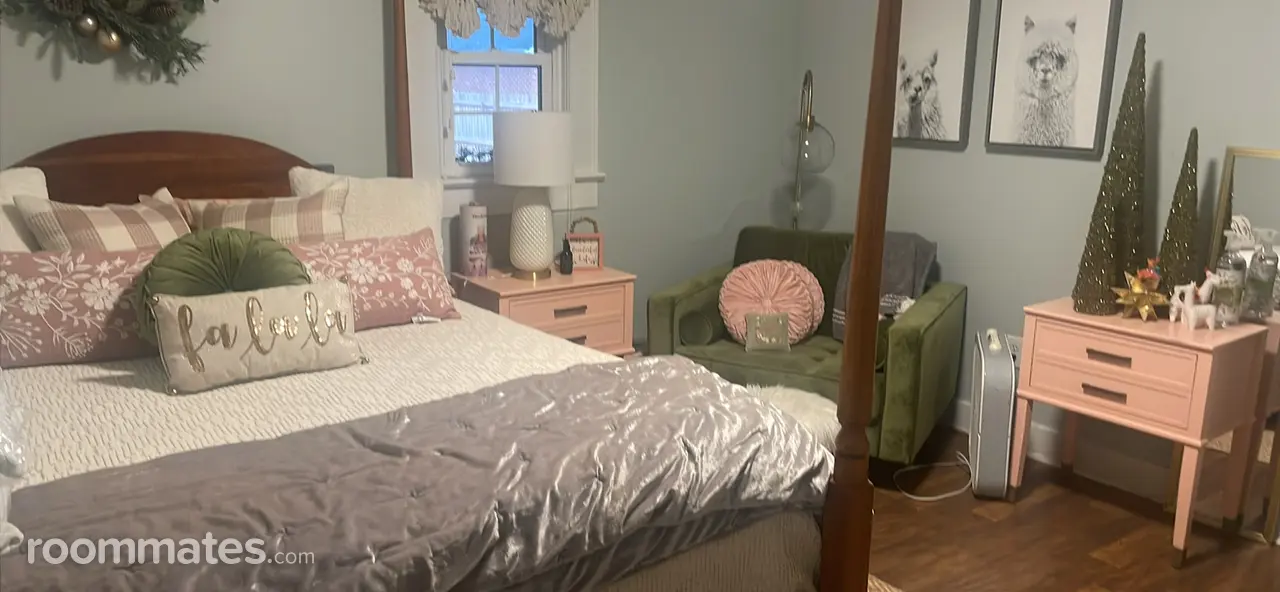 Profile photo 5 of 7