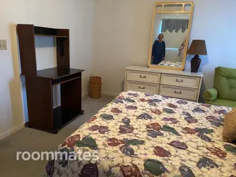 Room for rent in Safety Harbor, FL $900, house