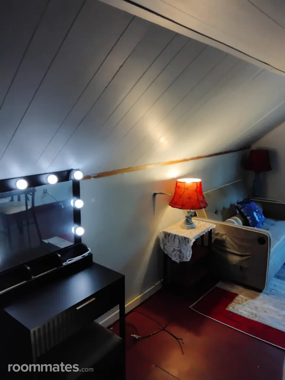 Profile photo 10 of 17