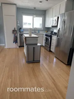 Room for rent in Ventura, CA $1275, townhouse