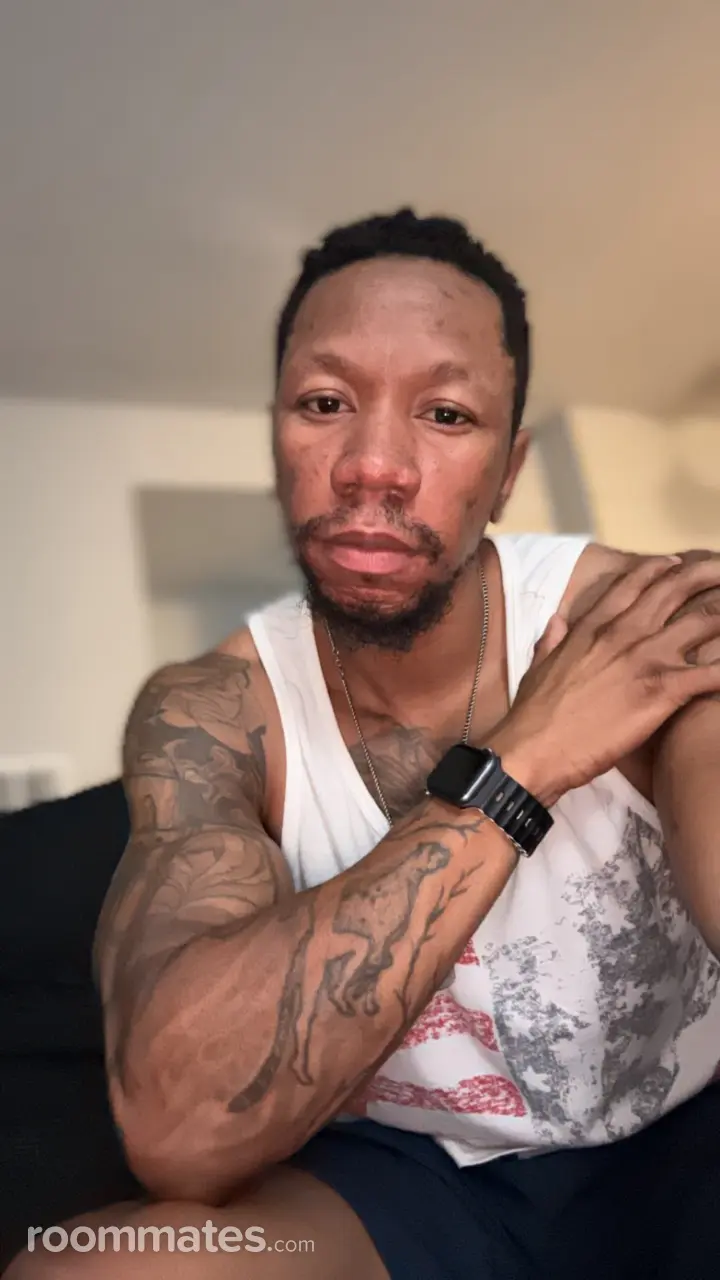 Profile photo 3 of 4