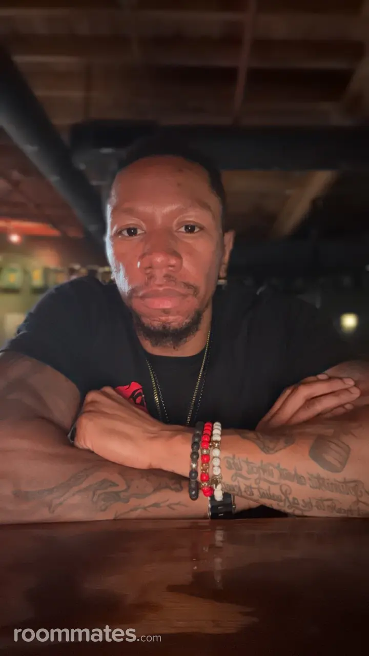 Profile photo 1 of 4