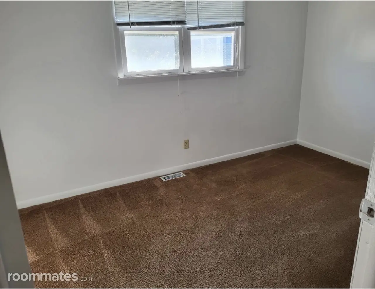 Profile photo 1 of 19