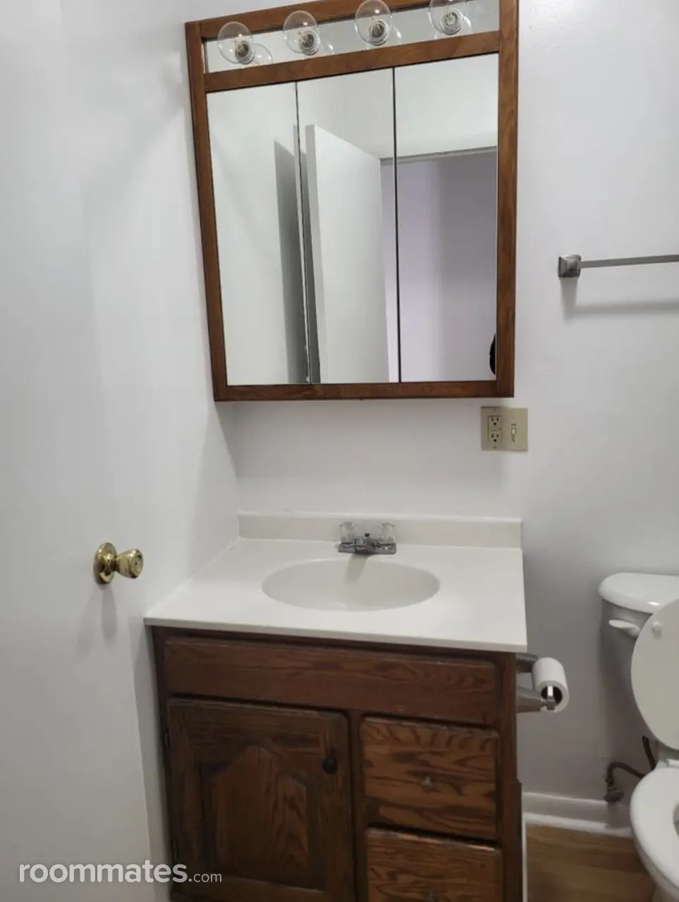 Profile photo 10 of 19