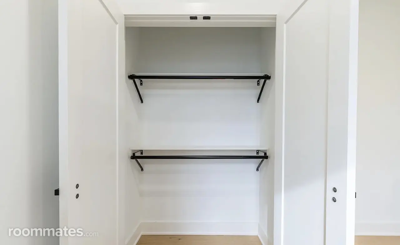 Profile photo 2 of 17