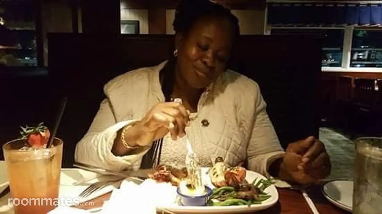 Profile photo 11 of 11