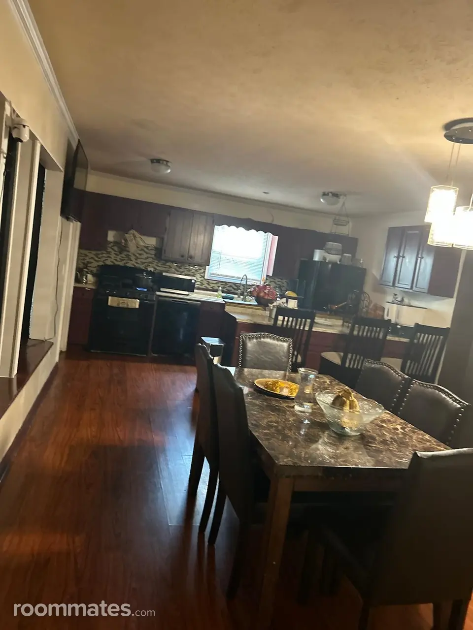 Profile photo 8 of 11