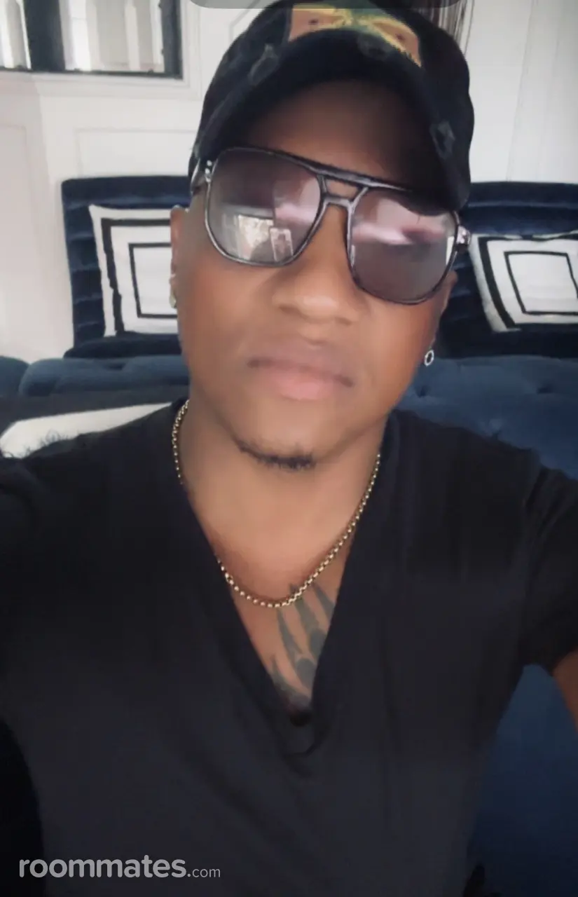 Profile photo 3 of 7