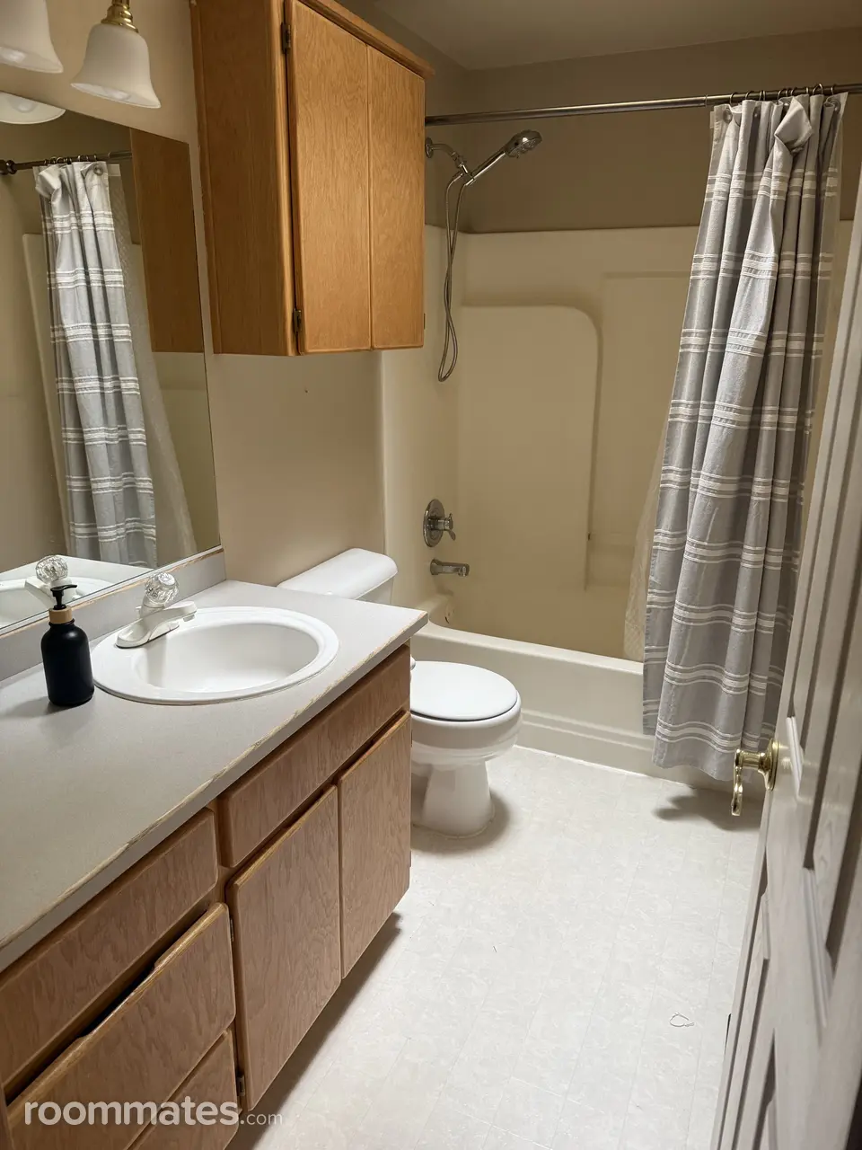 Profile photo 4 of 10