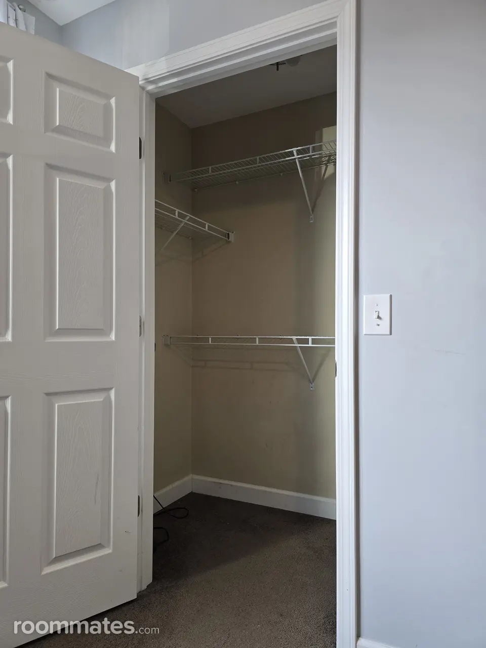 Profile photo 7 of 10