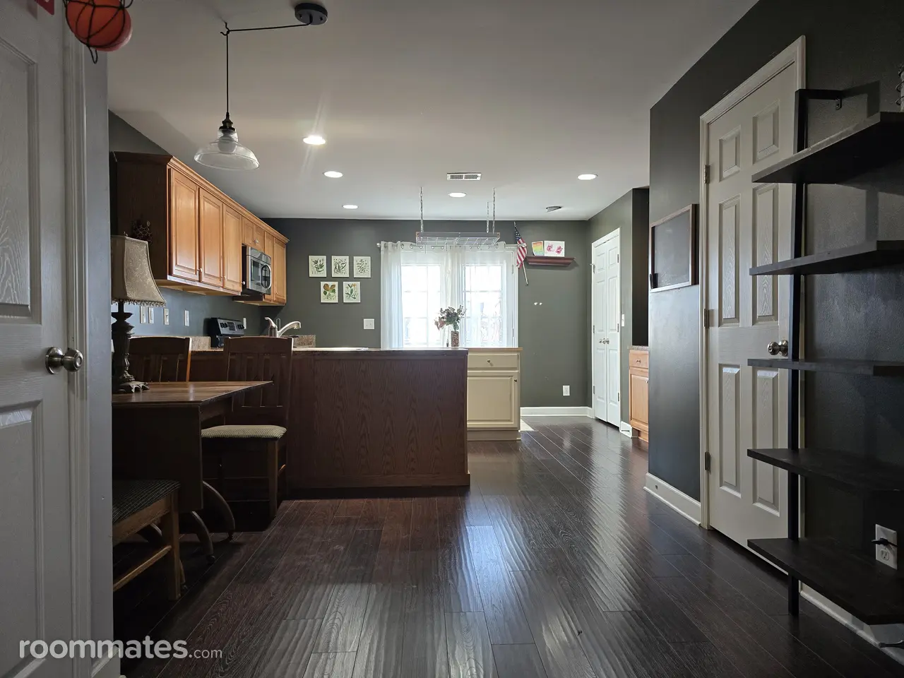 Profile photo 4 of 10