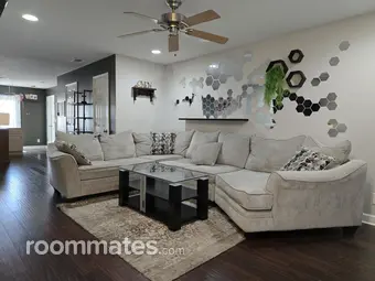 Room for rent in Antioch, TN $1000, house