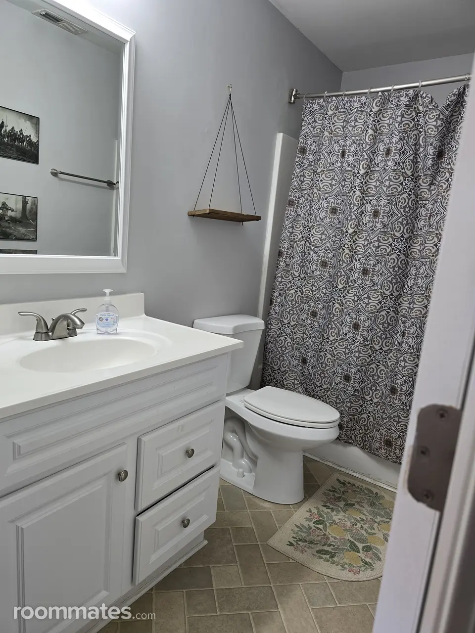 Profile photo 8 of 10