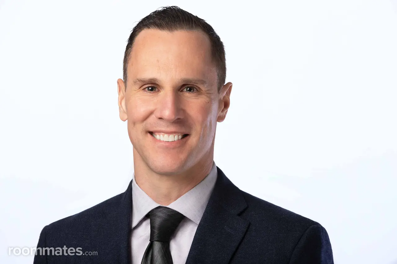 Profile photo 11 of 11