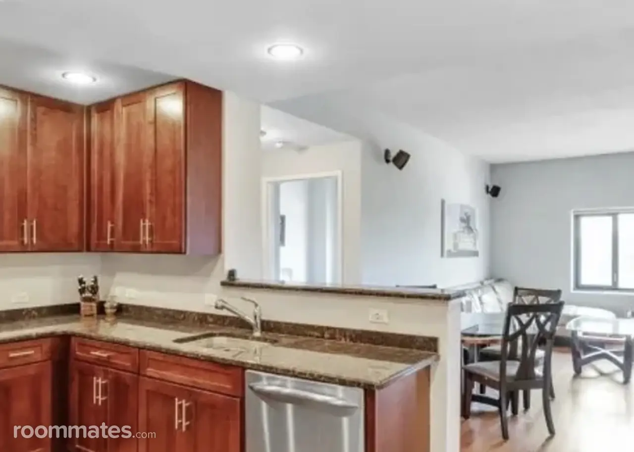 Profile photo 3 of 11