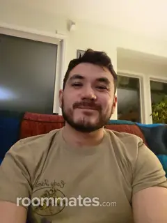 Roommate looking Portland, OR, $1200