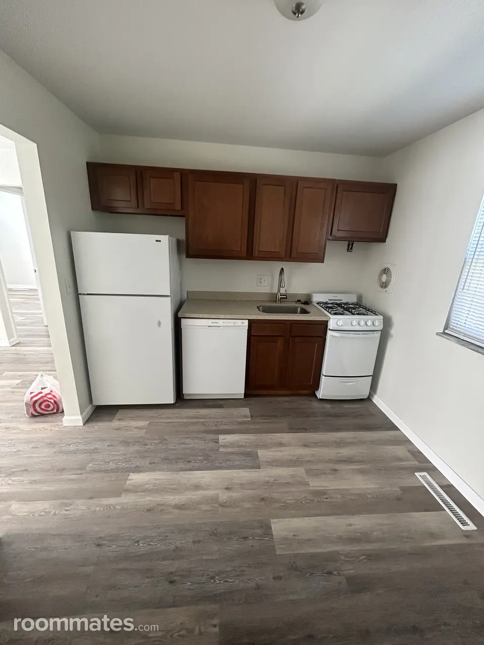 Profile photo 5 of 16