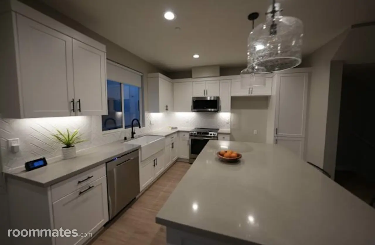 Profile photo 4 of 10