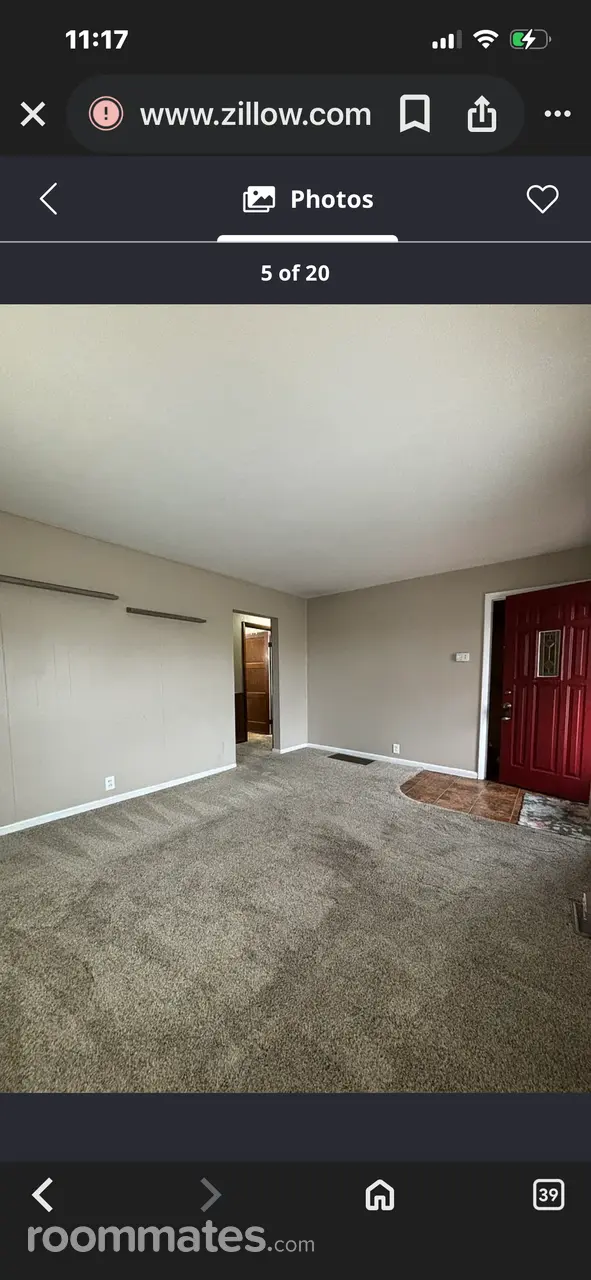 Profile photo 3 of 10