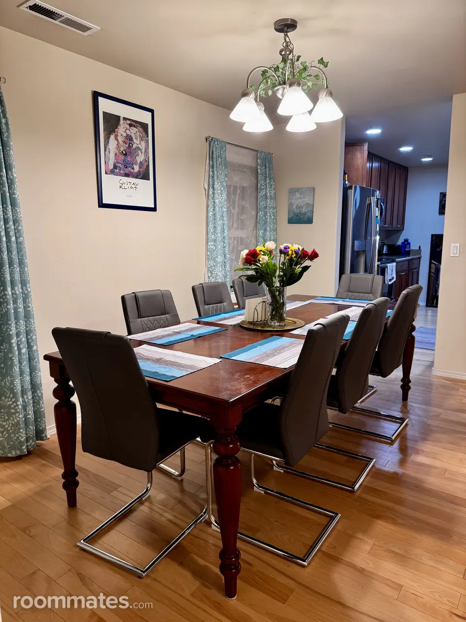 Profile photo 8 of 11