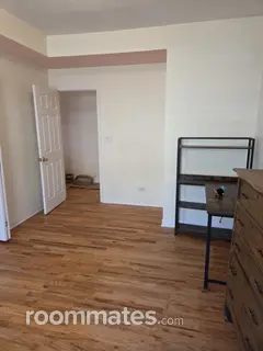 Room for rent in Chicago, IL $1031, apartment