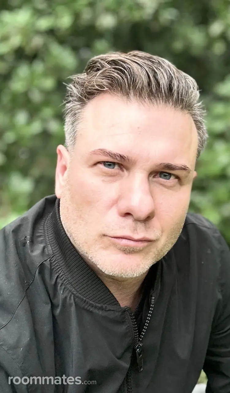 Profile photo 12 of 12