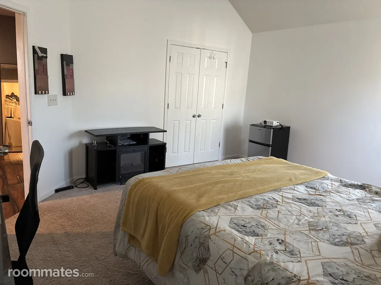 Profile photo 6 of 9