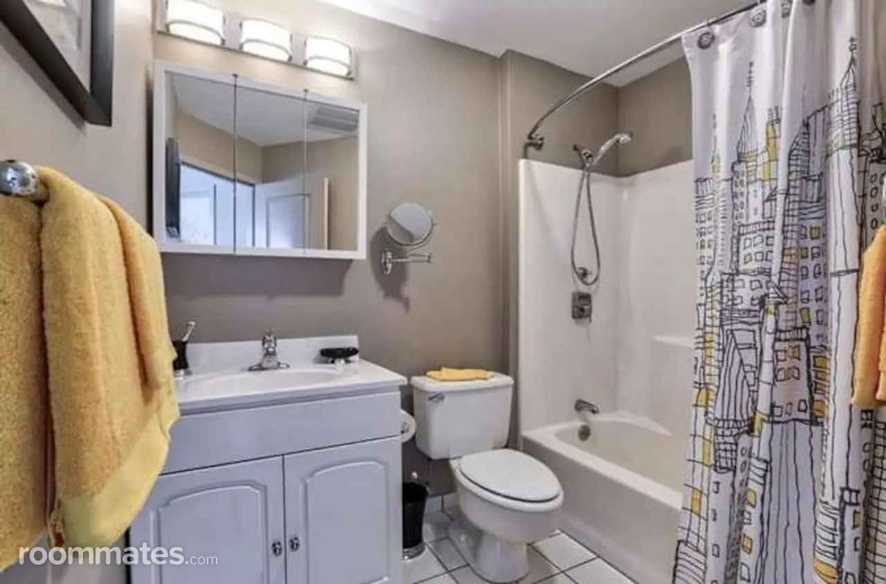 Profile photo 1 of 6