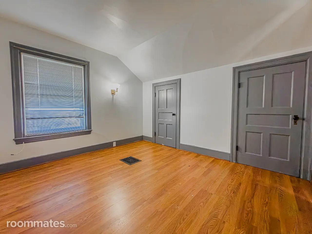 Profile photo 6 of 7