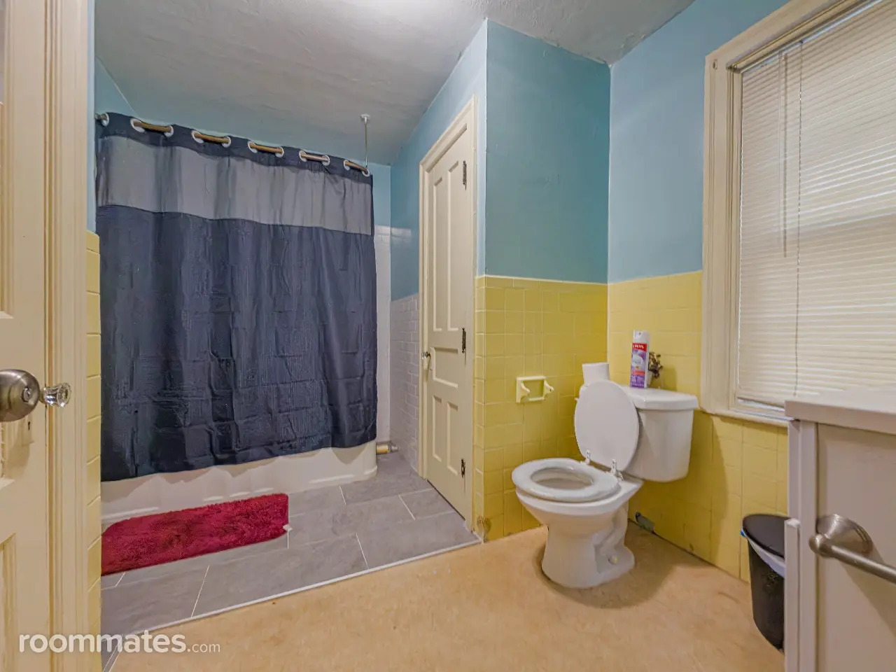 Profile photo 3 of 7