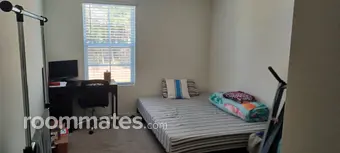 Room for rent in Gainesville, FL $650, house