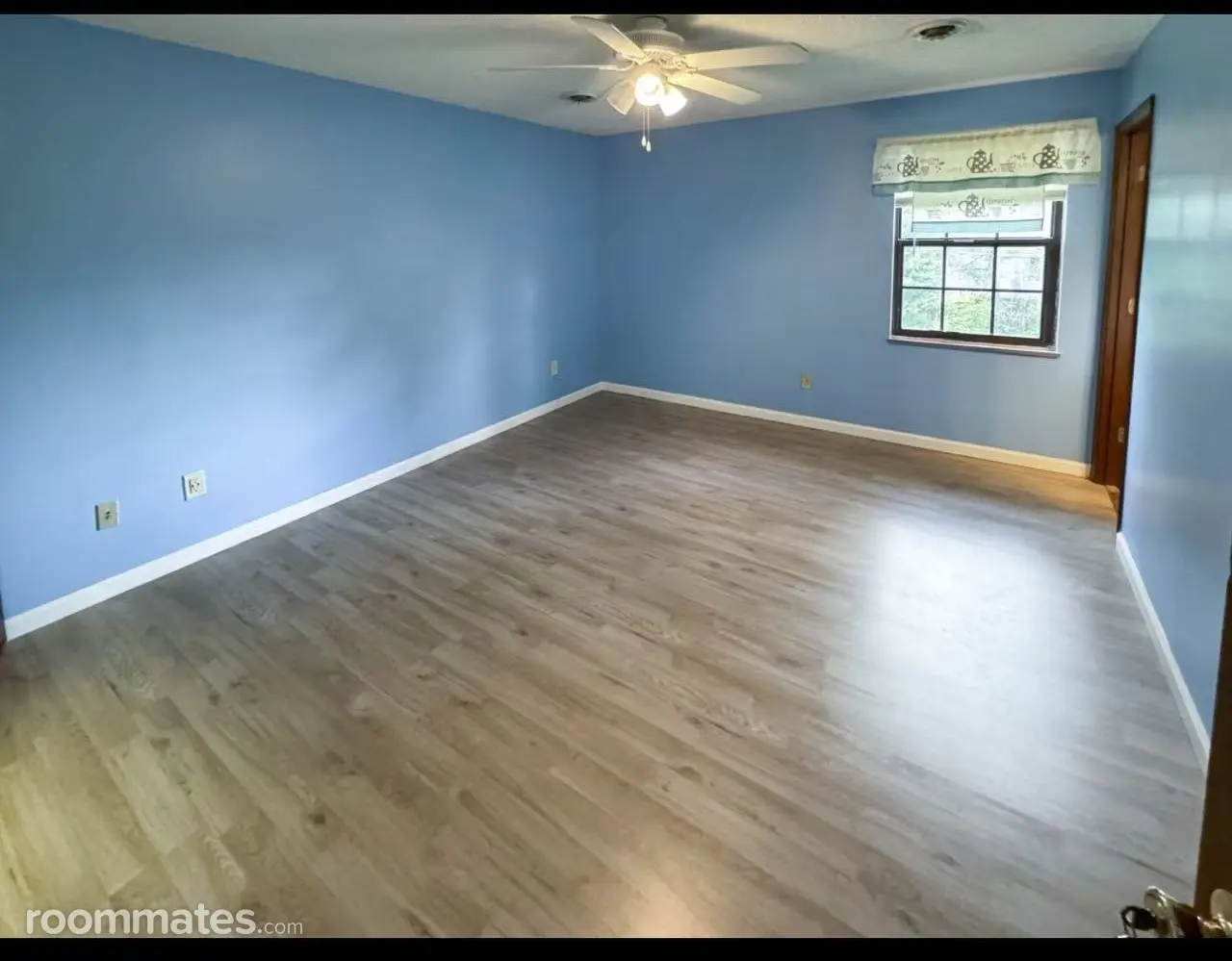 Profile photo 8 of 9