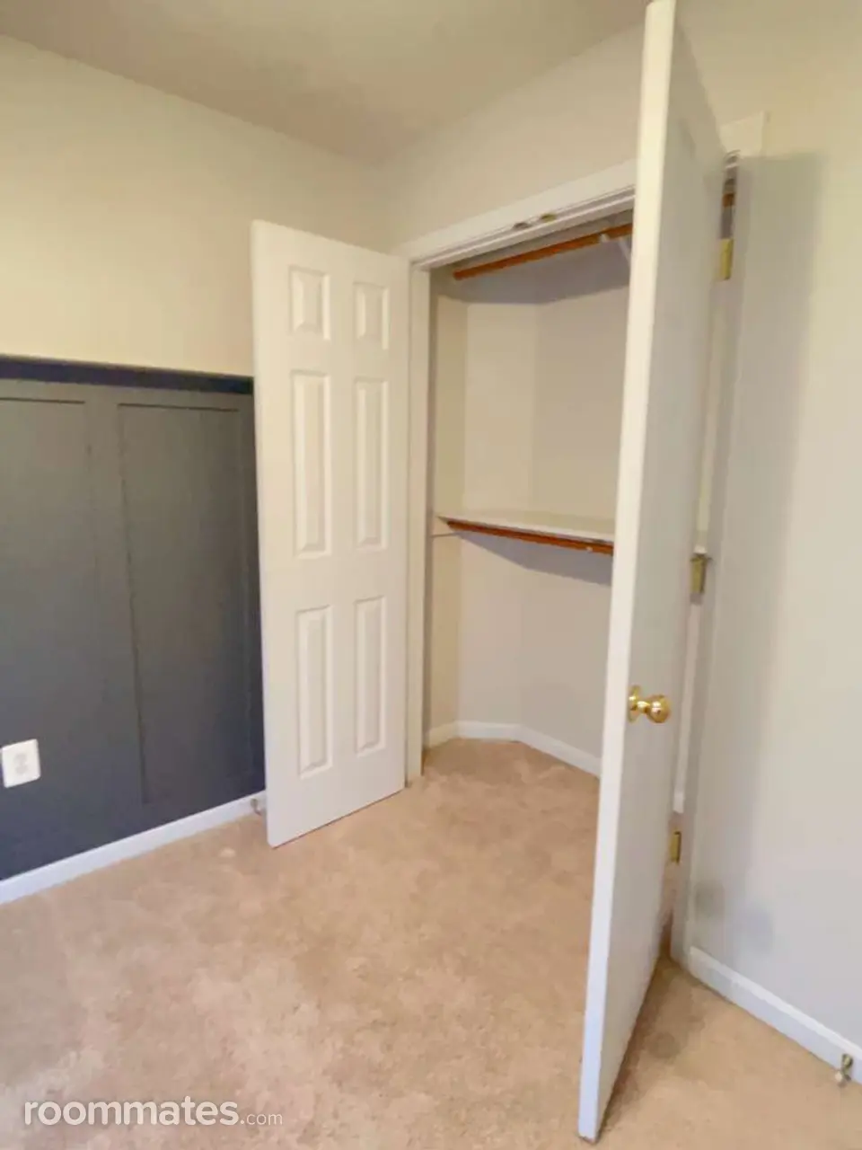 Profile photo 7 of 10