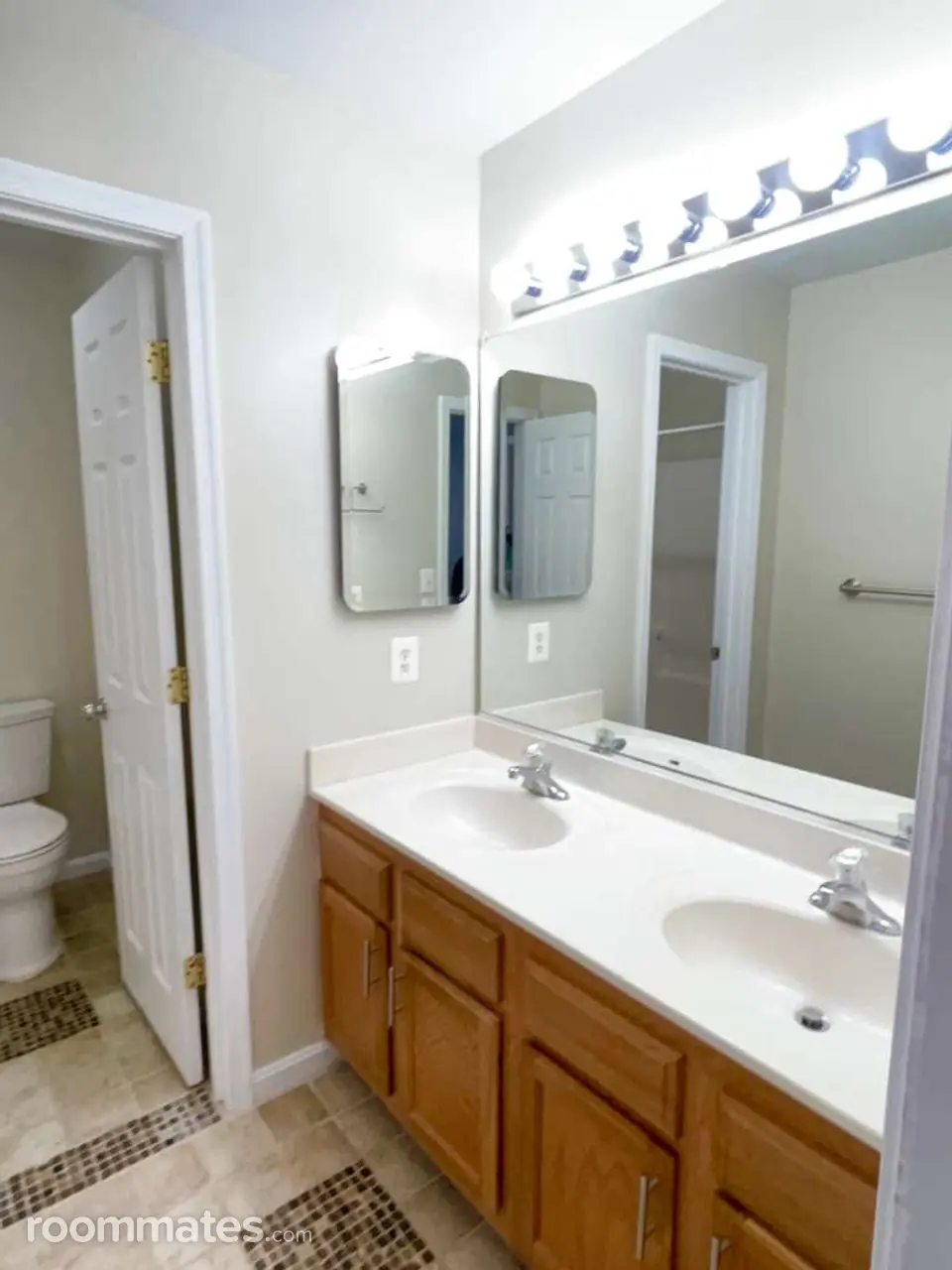 Profile photo 2 of 10