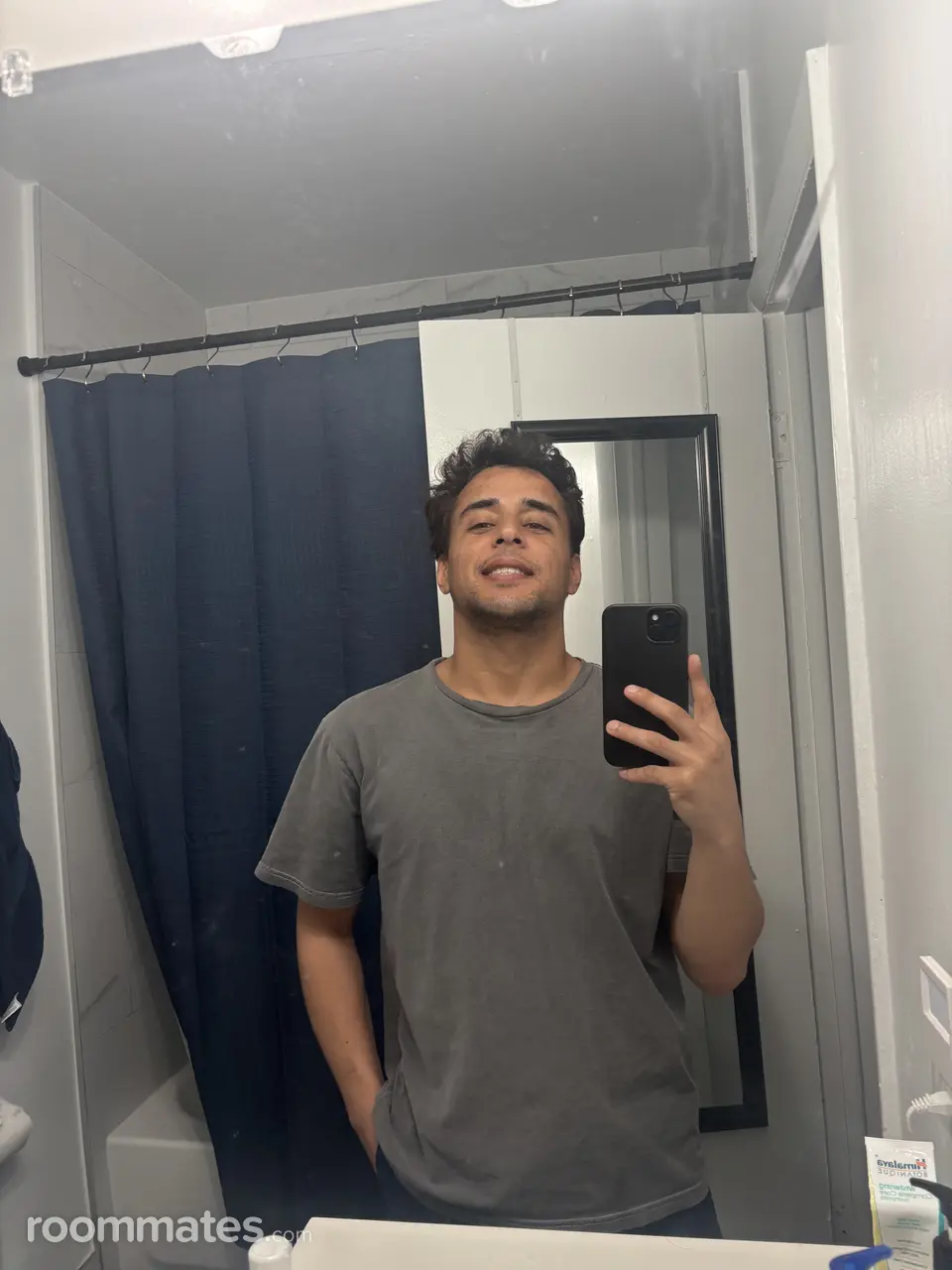 Profile photo 11 of 13