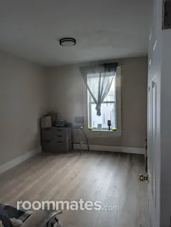 Room for rent in Bridgeport, CT $1000, house