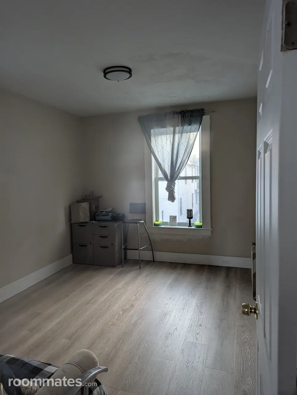 Profile photo 1 of 4