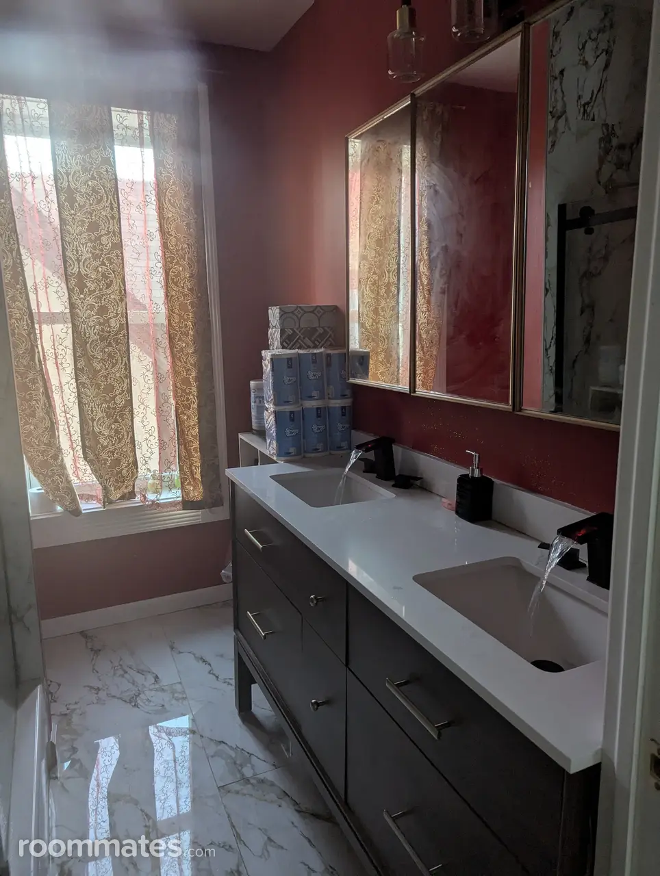 Profile photo 3 of 4