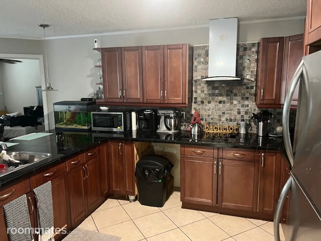 Profile photo 7 of 10