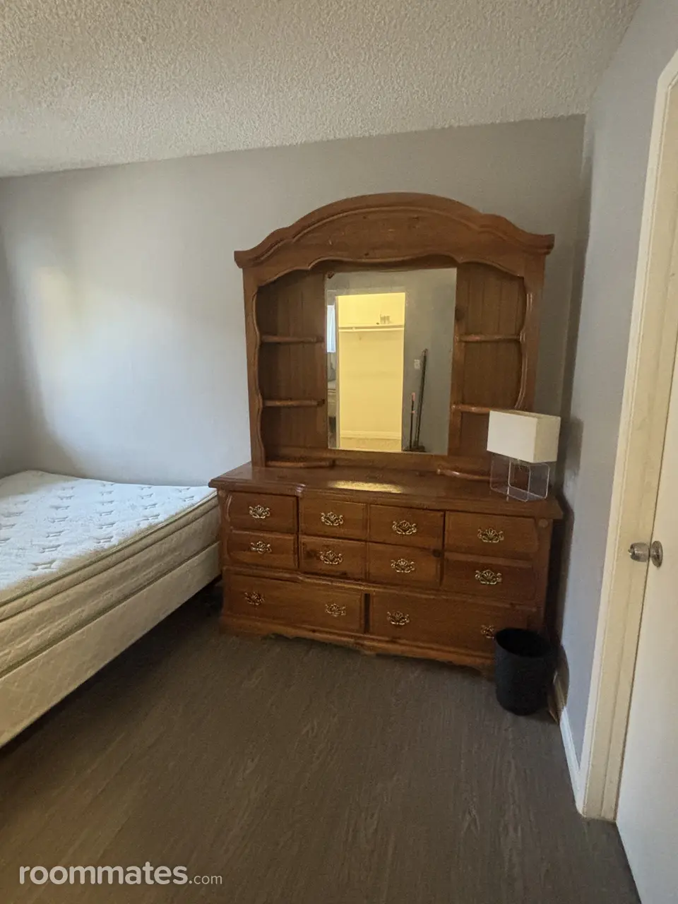 Profile photo 3 of 5