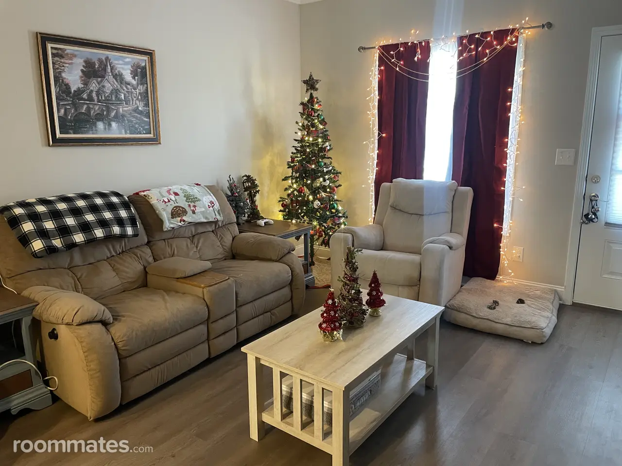 Profile photo 1 of 11